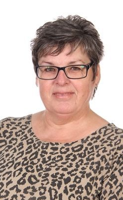 Mrs H Fellows's team photo'